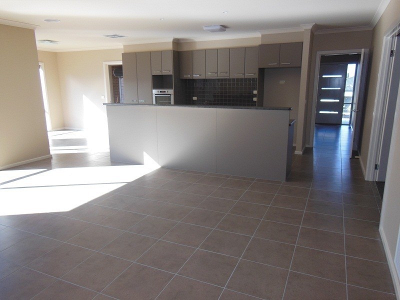 19 Londonderry Way, Epsom VIC 3551