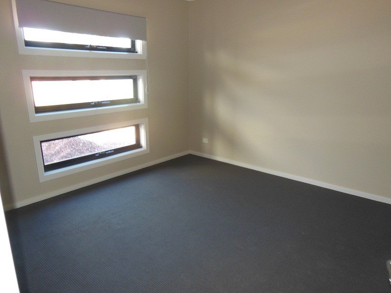 19 Londonderry Way, Epsom VIC 3551