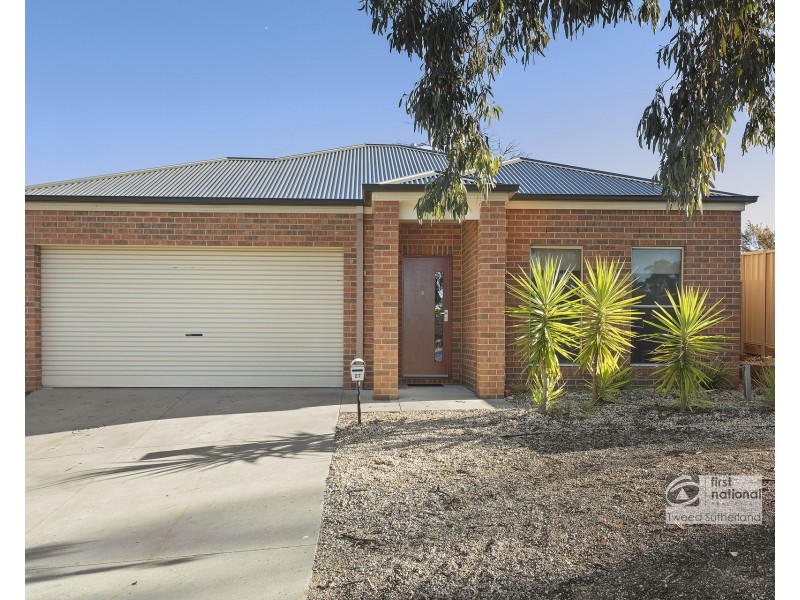 27 Elwood Street, Golden Square VIC 3555