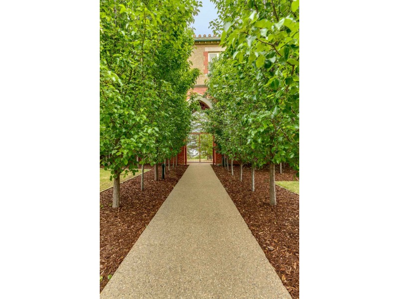 9/202 St Aidans Road, Kennington VIC 3550