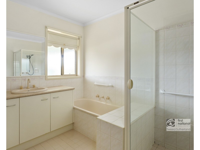 Unit 160 Cnr of The Outlook and Francis Street, Spring Gully VIC 3550