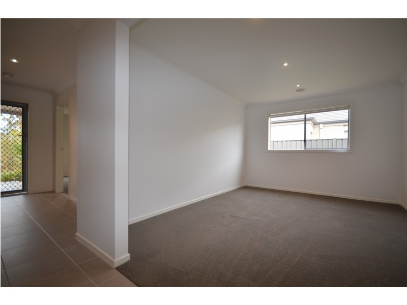 187 Jobs Gully Road, Eaglehawk VIC 3556