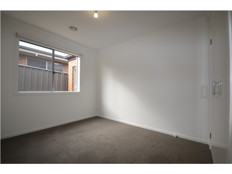 187 Jobs Gully Road, Eaglehawk VIC 3556