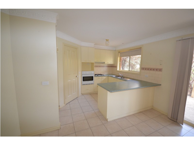 7 Oasis Gardens, Spring Gully VIC 3550