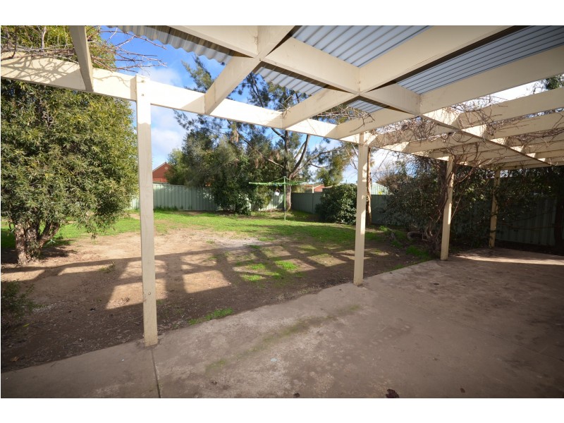 7 Oasis Gardens, Spring Gully VIC 3550