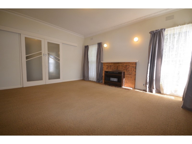 31 College Crescent, Flora Hill VIC 3550