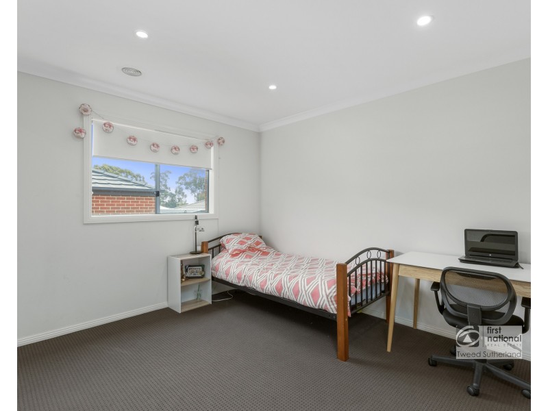 5 Eaglewood Way, California Gully VIC 3556