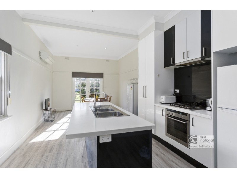 13 Burrell Street, Flora Hill VIC 3550