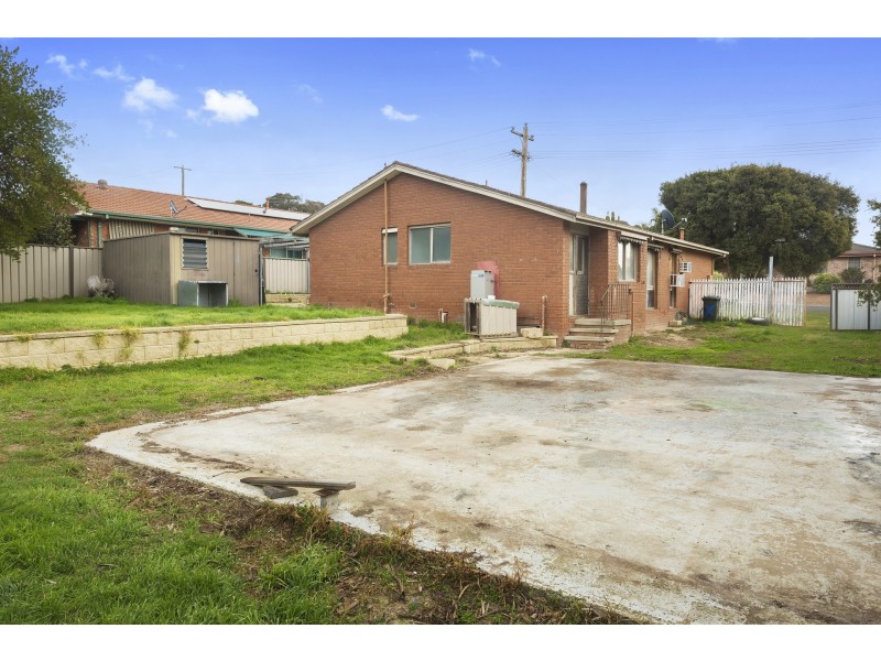 17 Mockridge Drive, Kangaroo Flat VIC 3555