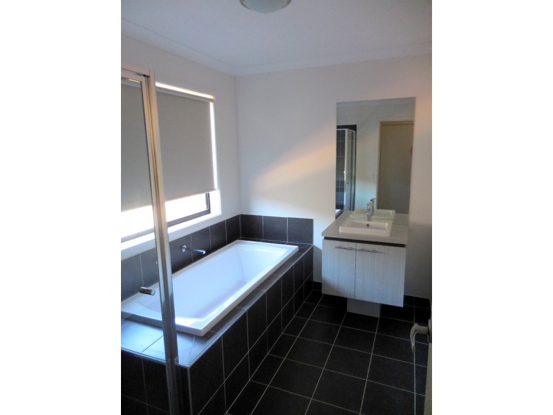 2 Lightwood Way, Jackass Flat VIC 3556