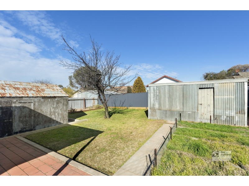 4 Koomba Street, White Hills VIC 3550