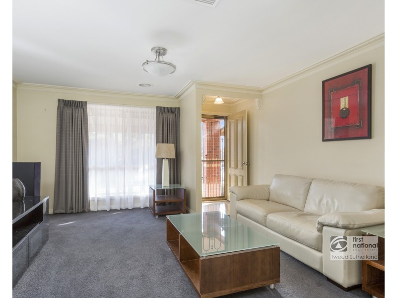 50 Carolyn Way, Maiden Gully VIC 3551