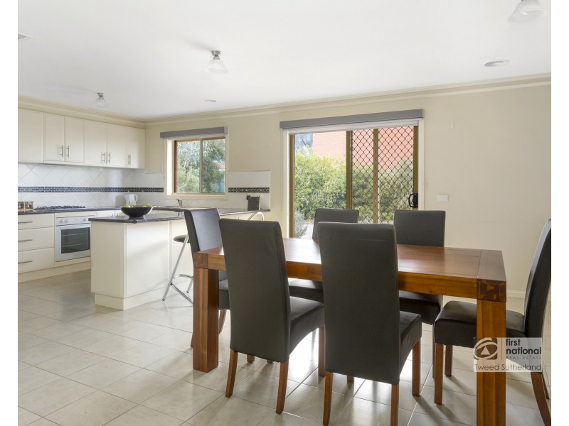 50 Carolyn Way, Maiden Gully VIC 3551