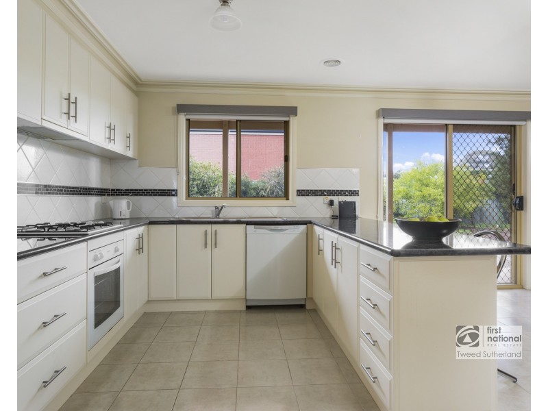 50 Carolyn Way, Maiden Gully VIC 3551