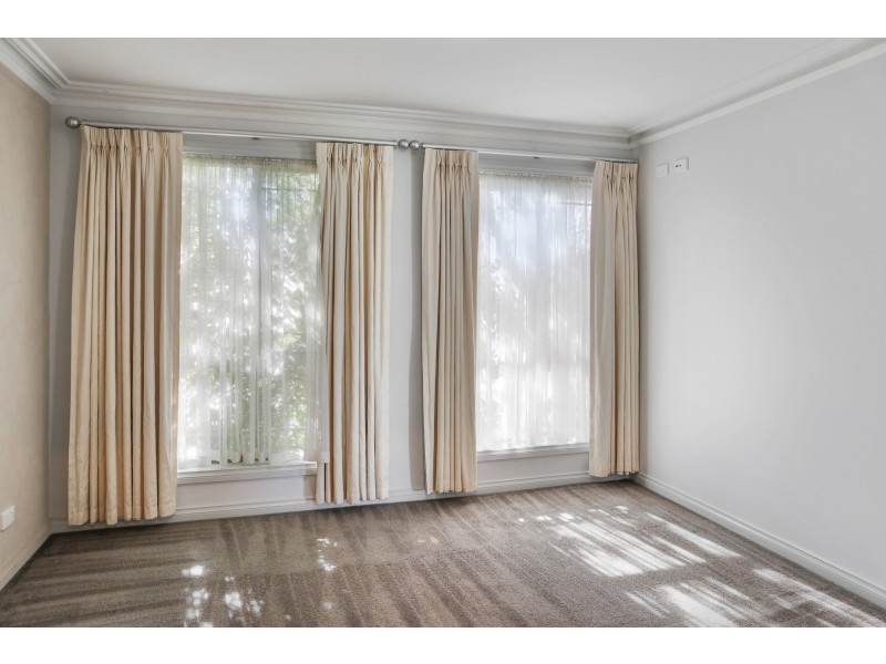 5 Jade Court, Kangaroo Flat VIC 3555
