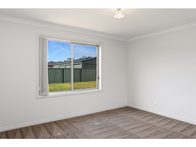 5 Jade Court, Kangaroo Flat VIC 3555