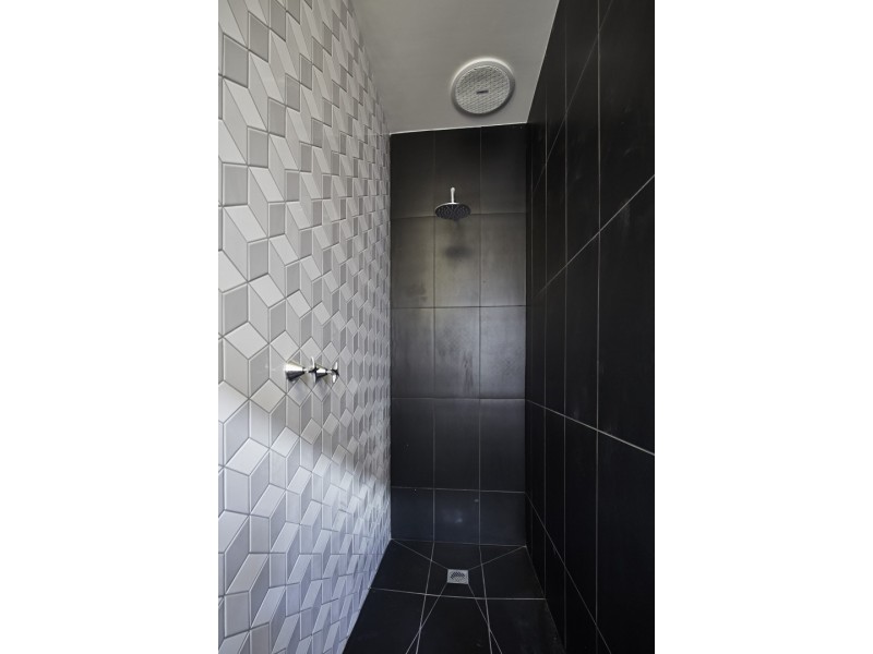 1a Malcolm St, Quarry Hill VIC 3550