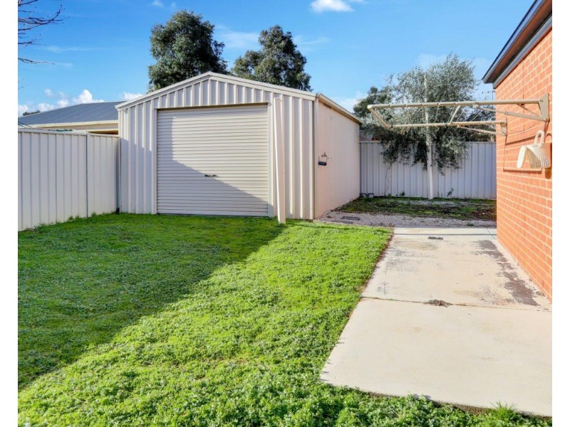36 Saxby Drive, Strathfieldsaye VIC 3551