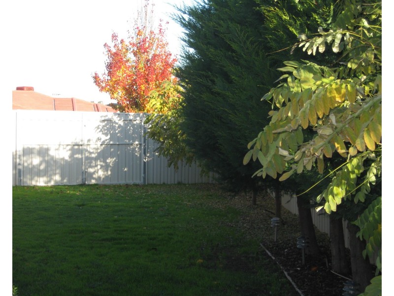 36 Saxby Drive, Strathfieldsaye VIC 3551