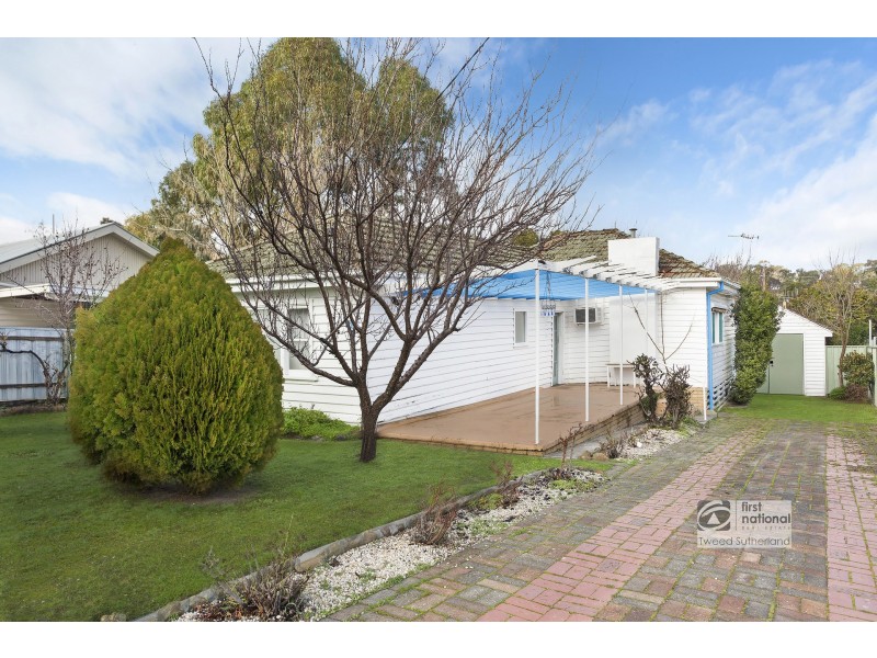 18 Burrell Street, Flora Hill VIC 3550