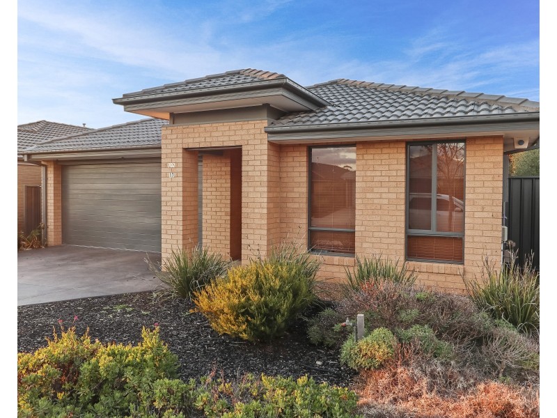 17 Saltbush Street, Jackass Flat VIC 3556