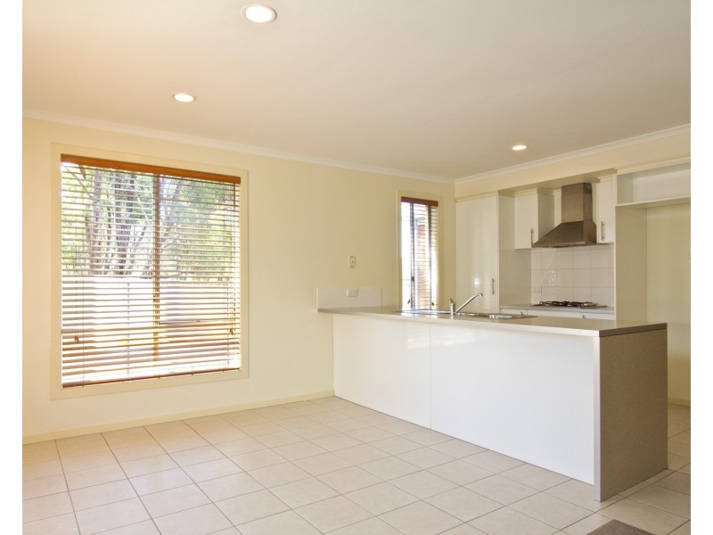 6 Mias Way, Epsom VIC 3551