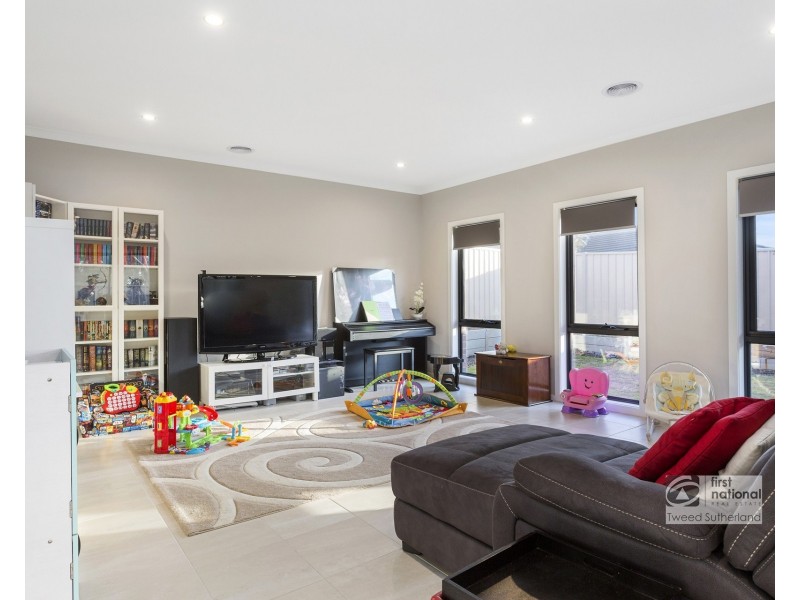 1/112a Osborne Street, Spring Gully VIC 3550