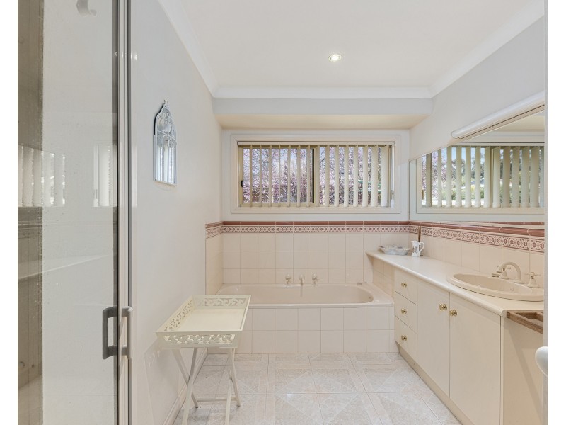51 Burns Street, Spring Gully VIC 3550