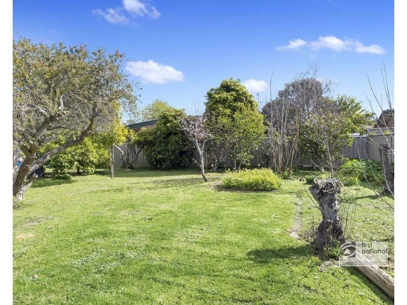 12 Strathdale Crescent, Strathdale VIC 3550