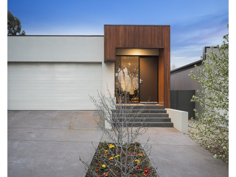 1/27 Cousins Street, Strathdale VIC 3550