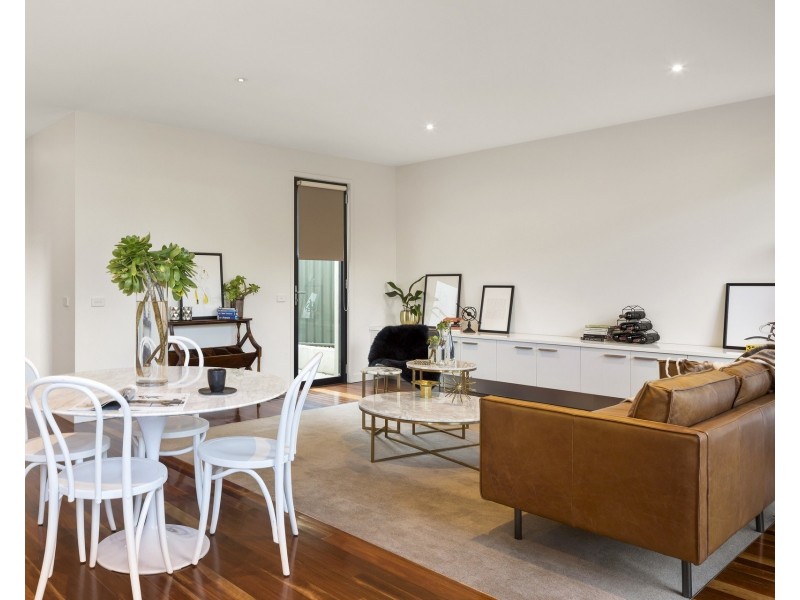 1/27 Cousins Street, Strathdale VIC 3550