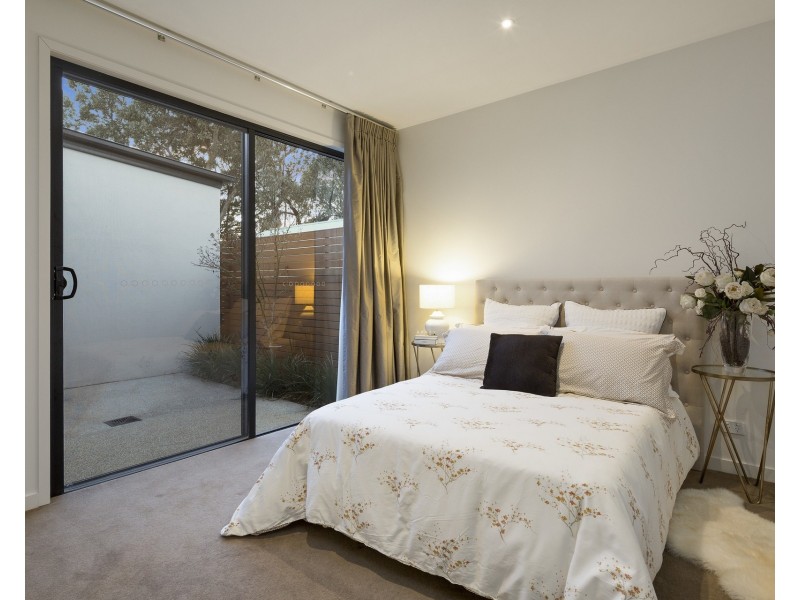 1/27 Cousins Street, Strathdale VIC 3550