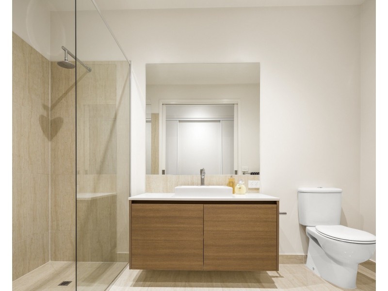 1/27 Cousins Street, Strathdale VIC 3550