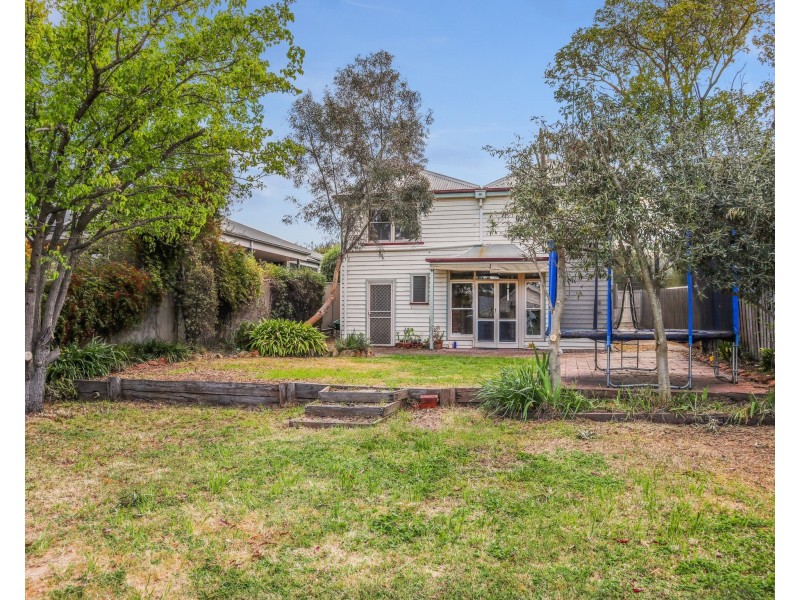 51 Carpenter Street, Quarry Hill VIC 3550