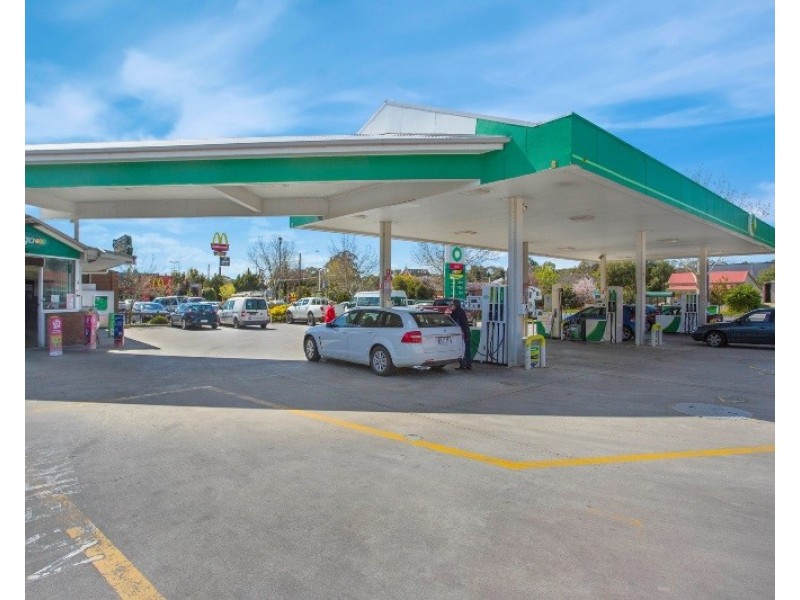 172 High Street, Kangaroo Flat VIC 3555