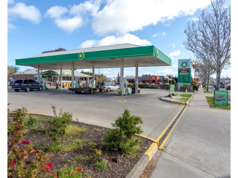 172 High Street, Kangaroo Flat VIC 3555