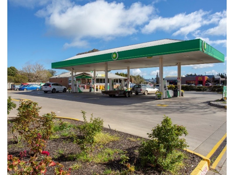 172 High Street, Kangaroo Flat VIC 3555