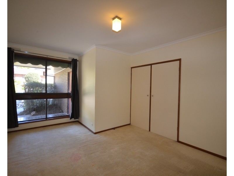 2 Herbert Avenue, Kennington VIC 3550