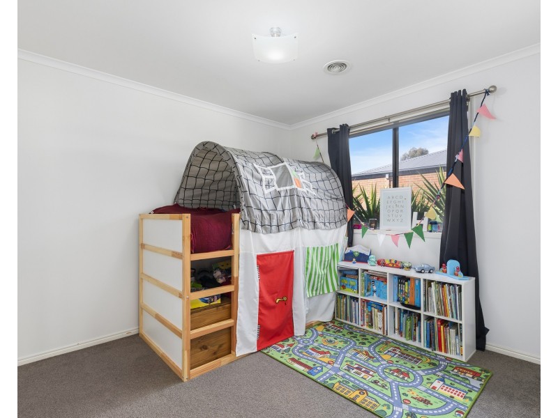 33 Ambrosia Rise, Epsom VIC 3551
