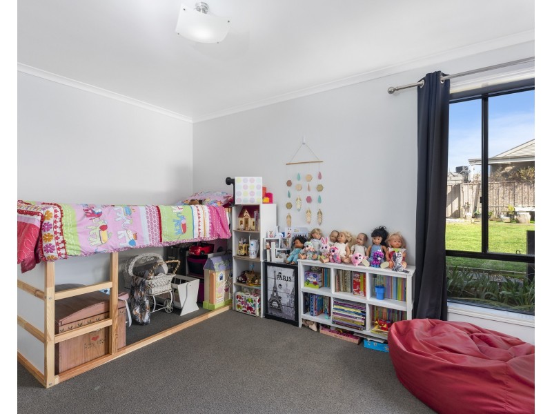 33 Ambrosia Rise, Epsom VIC 3551