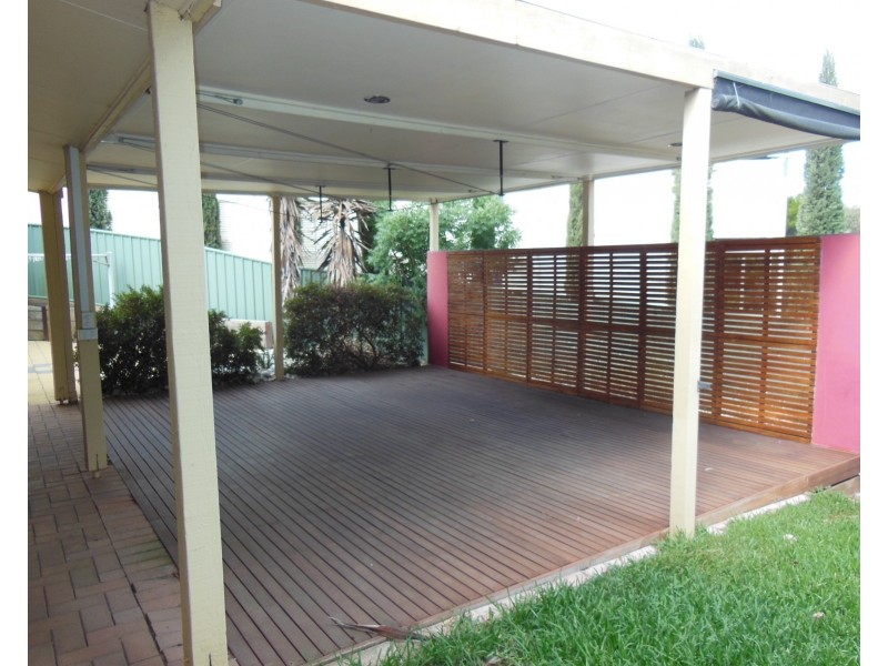 9 Oxford Terrace, Strathdale VIC 3550