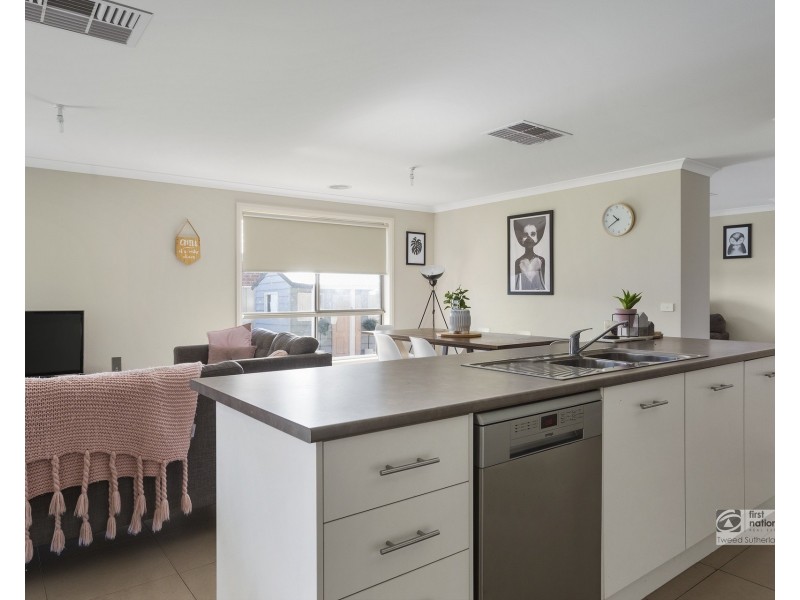 21 Grantham Terrace, Kangaroo Flat VIC 3555