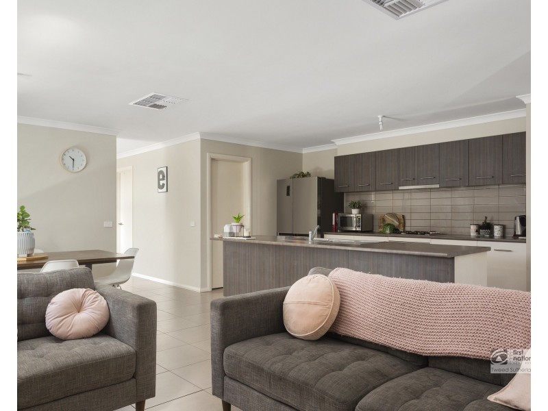 21 Grantham Terrace, Kangaroo Flat VIC 3555