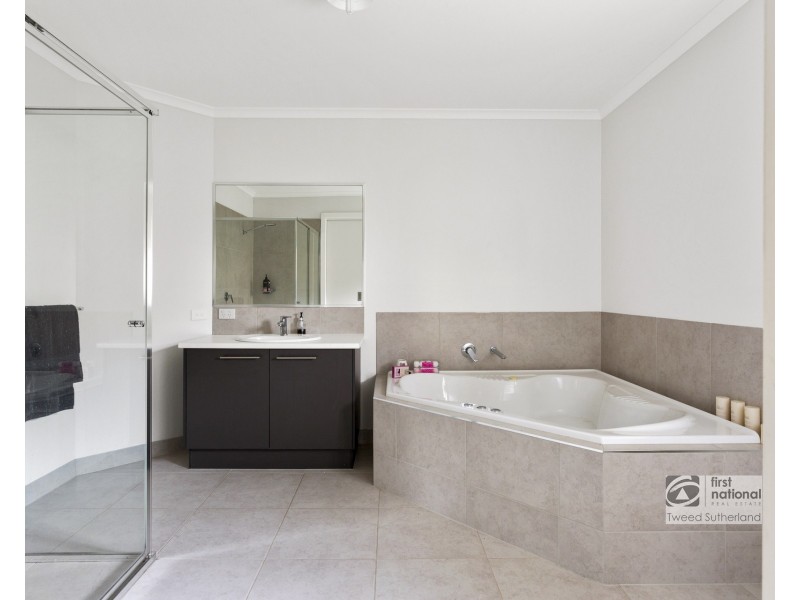 242 Station Street, Epsom VIC 3551