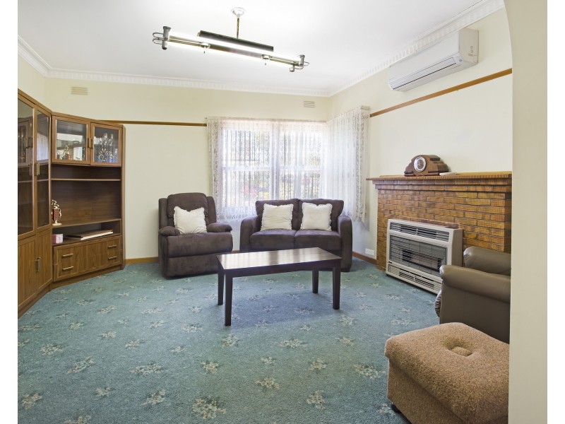 12 Weatherall Street, California Gully VIC 3556