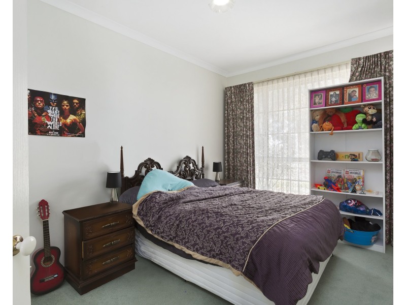 1/100 St Aidans Road, Kennington VIC 3550