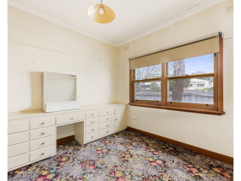 39 Bay Street, Golden Square VIC 3555