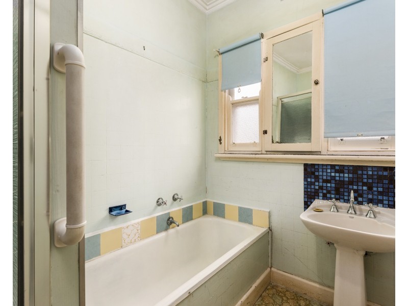 39 Bay Street, Golden Square VIC 3555