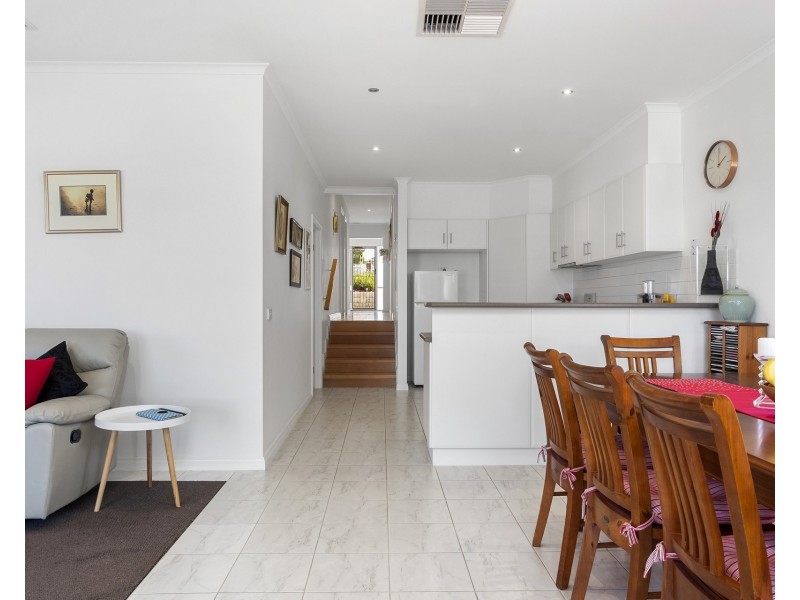 3B Kinrap Street, Kangaroo Flat VIC 3555