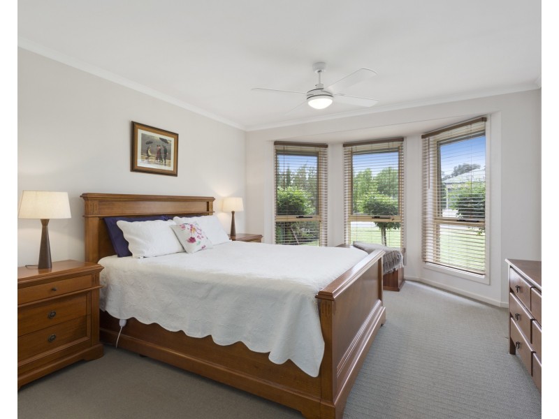 10 Lewana Way, Strathfieldsaye VIC 3551